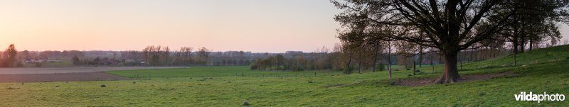 Zonsondergang boven de Getevallei