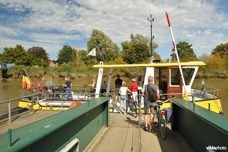 Overzetboot aan de Durme