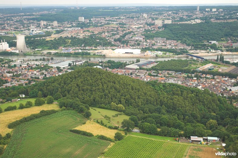 Luchtfoto van de terril Xhore