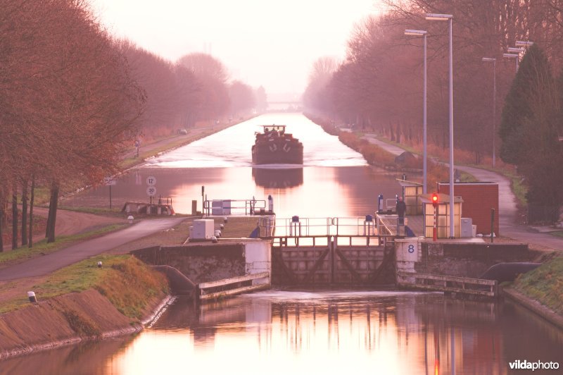 Kempens kanaal en sluis tussen Herentals en Bocholt