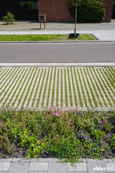 Waterdoorlatende parkeerplaats