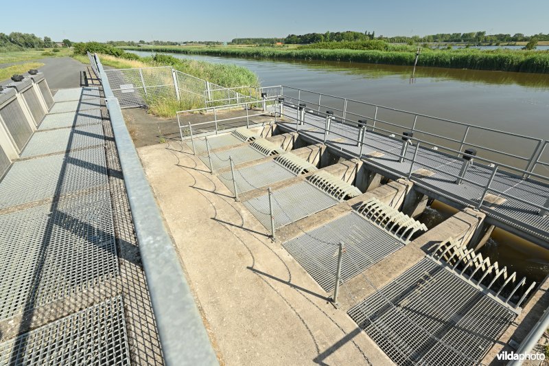 Inwateringssluis aan het Zennegat