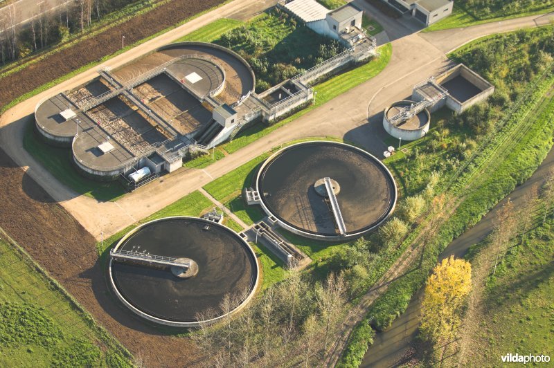 Luchtfoto rioolwaterzuiveringsstation