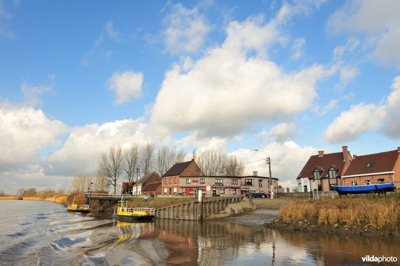 Veerboot te Schellebelle