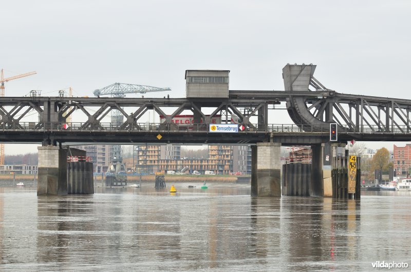 Brug van Temse over de Schelde