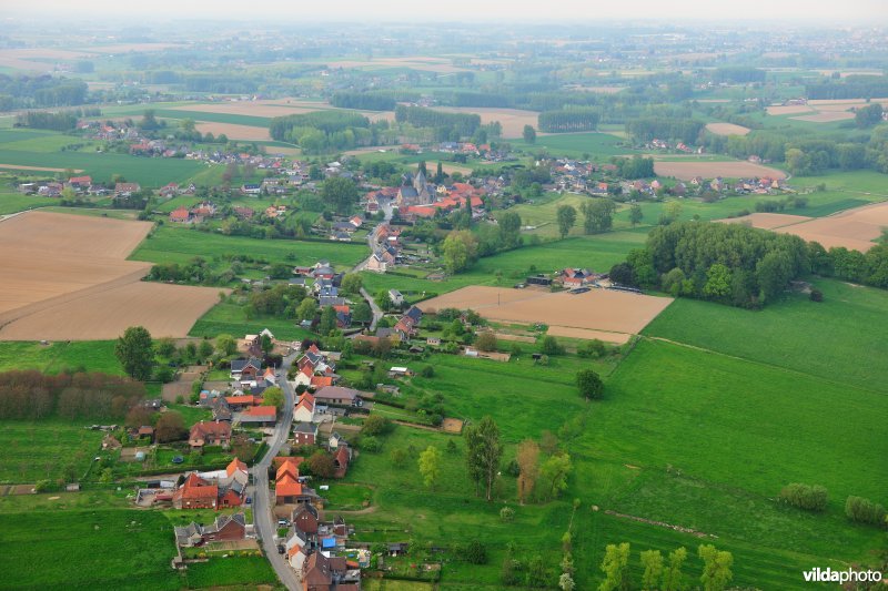 Dorpje Rozebeke in de Vlaamse Ardennen