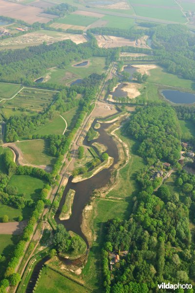 Liniewal tussen Fort De Roovere en Fort Pinssen