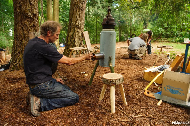 Koken op een Rocket Stove